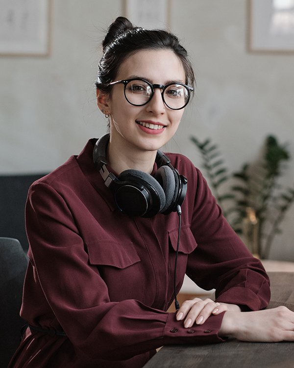 Lena T.